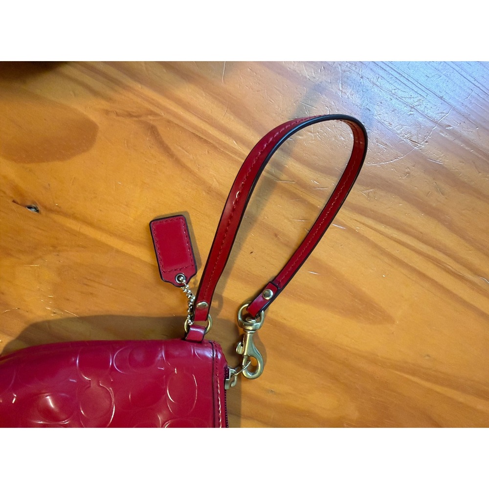 Coach Signature Embossed Patent Leather Wristlet and Card Holder Set Bow Heart - Picture 7 of 8